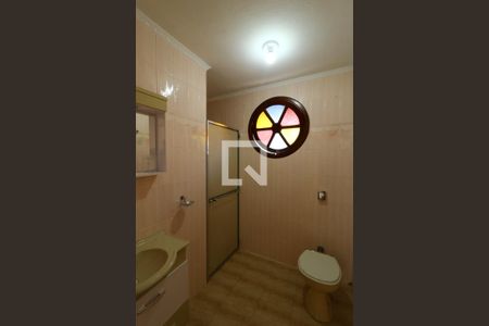 Casa à venda com 200m², 3 quartos e 2 vagasBanheiro