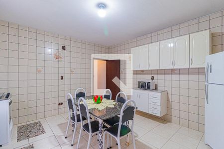 Casa à venda com 200m², 3 quartos e 3 vagasCozinha