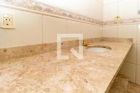 Casa à venda com 80m², 3 quartos e 2 vagasBanheiro 1