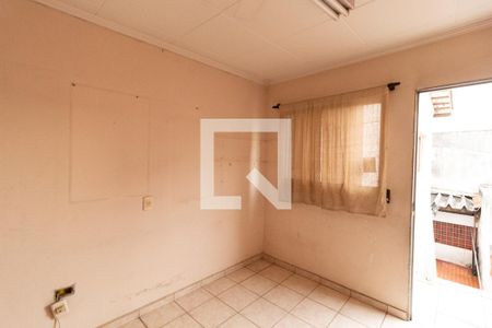 Casa à venda com 80m², 3 quartos e 2 vagasQuarto 3