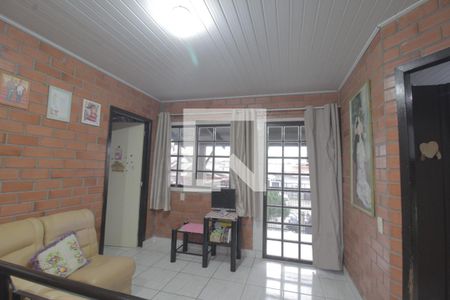 Sala de TV de casa à venda com 2 quartos, 200m² em Igara, Canoas