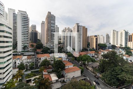 Apartamento à venda com 213m², 3 quartos e 3 vagasVista da Varanda da Suíte 1