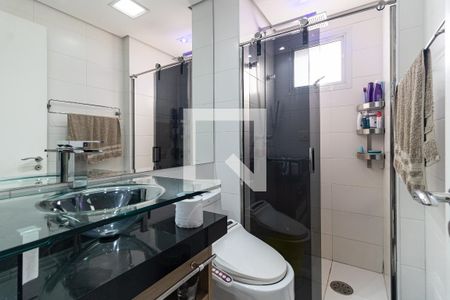 Apartamento à venda com 213m², 3 quartos e 3 vagasBanheiro da Suíte 2