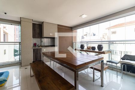 Apartamento à venda com 213m², 3 quartos e 3 vagasVaranda da Sala