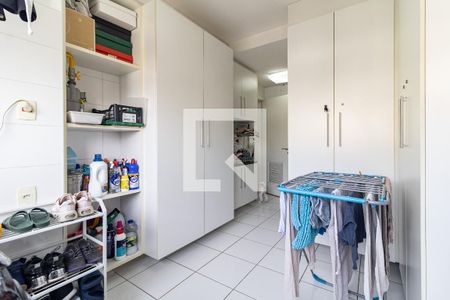 Apartamento à venda com 213m², 3 quartos e 3 vagasLavanderia