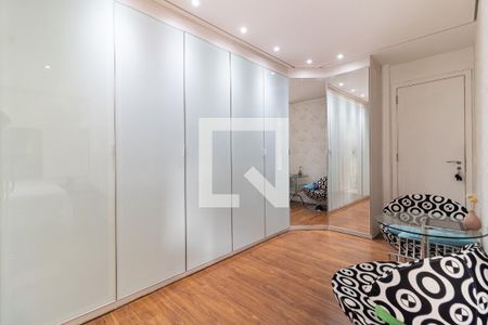 Apartamento à venda com 213m², 3 quartos e 3 vagasCloset da Suíte 1