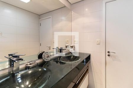 Apartamento à venda com 213m², 3 quartos e 3 vagasBanheiro da Suíte 1