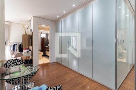 Apartamento à venda com 213m², 3 quartos e 3 vagasCloset da Suíte 1