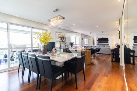 Apartamento à venda com 213m², 3 quartos e 3 vagasSala