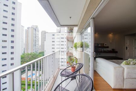 Varanda de apartamento à venda com 3 quartos, 135m² em Campo Belo, São Paulo