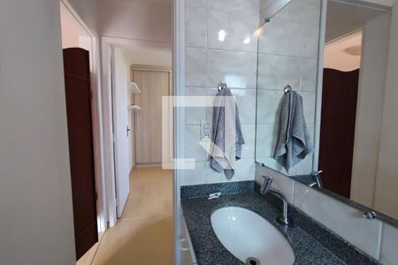 Apartamento à venda com 64m², 2 quartos e 2 vagasBanheiro Social
