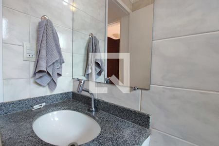 Apartamento à venda com 64m², 2 quartos e 2 vagasBanheiro Social