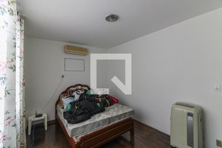 Casa à venda com 1100m², 3 quartos e 4 vagasQuarto 1