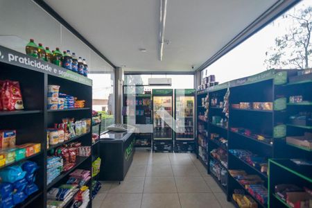 Apartamento para alugar com 68m², 3 quartos e 1 vagaMercado