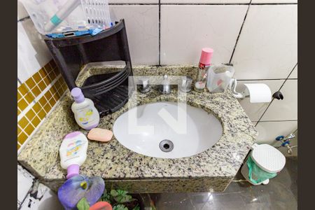 Casa à venda com 180m², 3 quartos e 2 vagas Casa à venda com 180m², 3 quartos e 2 vagasBanheiro de serviço