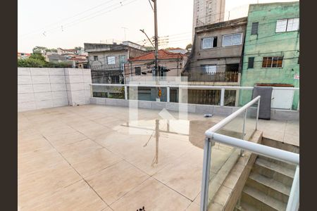 Casa à venda com 180m², 3 quartos e 2 vagas Casa à venda com 180m², 3 quartos e 2 vagasTerraço