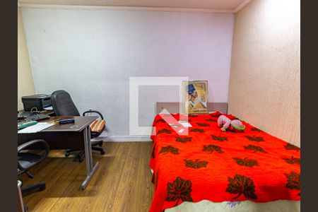 Casa à venda com 180m², 3 quartos e 2 vagas Casa à venda com 180m², 3 quartos e 2 vagasQuarto de Serviço