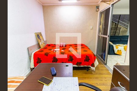 Casa à venda com 180m², 3 quartos e 2 vagas Casa à venda com 180m², 3 quartos e 2 vagasQuarto de Serviço