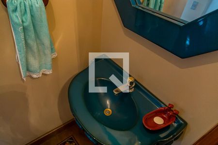 Casa à venda com 350m², 4 quartos e 1 vagaLavabo - Pia