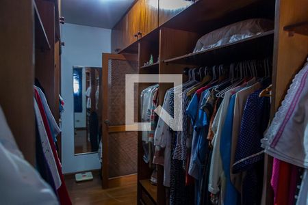 Casa à venda com 350m², 4 quartos e 1 vagaCloset da Suíte 4