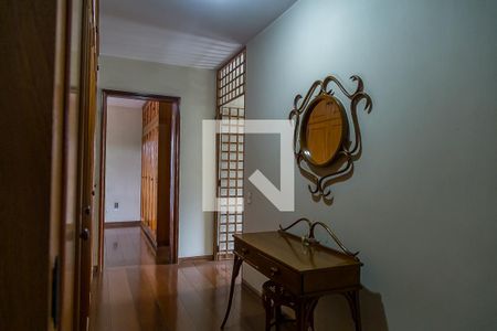 Casa à venda com 350m², 4 quartos e 1 vagaCorredor dos Quartos