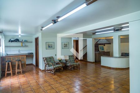 Casa à venda com 350m², 4 quartos e 1 vagaÁrea comum - Salão de festas