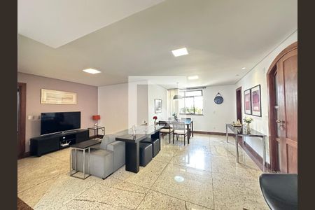 Sala de apartamento à venda com 4 quartos, 207m² em Serra, Belo Horizonte