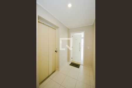 Apartamento para alugar com 122m², 3 quartos e 2 vagas Apartamento para alugar com 122m², 3 quartos e 2 vagasHall de Entrada
