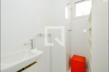 Apartamento para alugar com 122m², 3 quartos e 2 vagas Apartamento para alugar com 122m², 3 quartos e 2 vagasBanheiro de Serviço