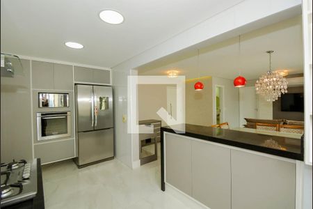 Apartamento para alugar com 122m², 3 quartos e 2 vagas Apartamento para alugar com 122m², 3 quartos e 2 vagasCozinha