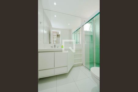 Apartamento para alugar com 122m², 3 quartos e 2 vagas Apartamento para alugar com 122m², 3 quartos e 2 vagasBanheiro da Suíte 3