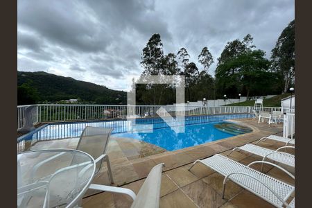 Casa de condomínio à venda com 160m², 3 quartos e 3 vagas Casa de condomínio à venda com 160m², 3 quartos e 3 vagasÁrea comum - Piscina