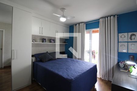 Casa de condomínio à venda com 160m², 3 quartos e 3 vagasQuarto 2 - Suíte