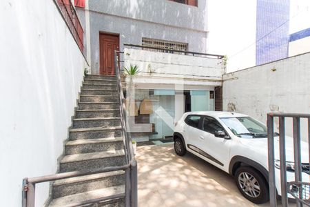 Casa à venda com 350m², 4 quartos e 2 vagasGaragem