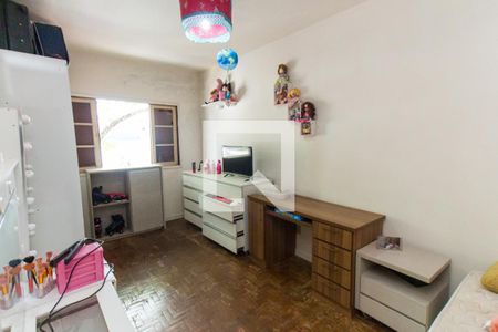 Casa à venda com 350m², 4 quartos e 2 vagasQuarto 2  