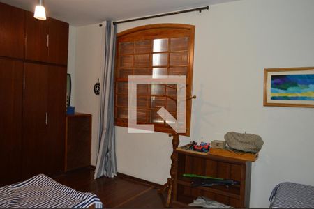 Casa para alugar com 235m², 4 quartos e 2 vagasQuarto 2