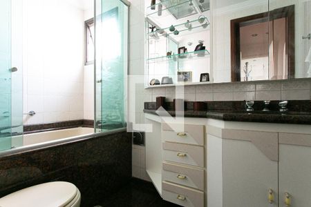 Apartamento para alugar com 125m², 4 quartos e 3 vagasBanheiro da Suíte 2