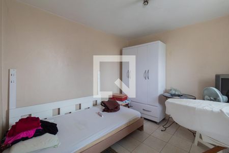 Casa à venda com 680m², 3 quartos e 6 vagas Casa à venda com 680m², 3 quartos e 6 vagasQuarto de Serviço