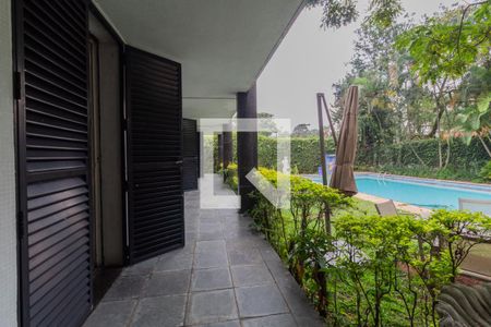 Varanda de casa à venda com 3 quartos, 680m² em Morumbi, São Paulo