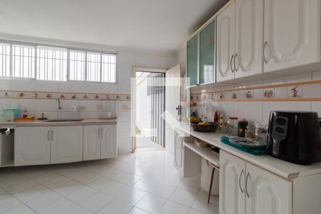 Casa à venda com 680m², 3 quartos e 6 vagas Casa à venda com 680m², 3 quartos e 6 vagasCozinha