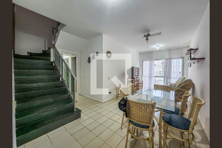 Sala de apartamento para alugar com 3 quartos, 250m² em Tortuga, Guarujá