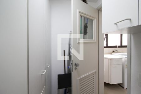 Apartamento à venda com 100m², 3 quartos e 2 vagasQuarto de Serviço