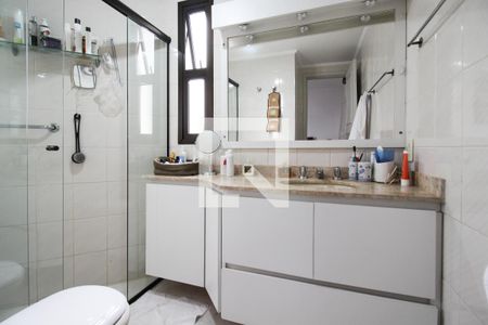 Apartamento à venda com 100m², 3 quartos e 2 vagasBanheiro Quarto 1