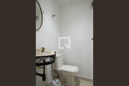 Lavabo de apartamento para alugar com 2 quartos, 104m² em Água Fria, São Paulo