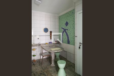 Apartamento à venda com 104m², 2 quartos e 2 vagasCozinha