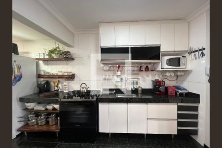 Cozinha de casa à venda com 3 quartos, 150m² em Cabral, Contagem