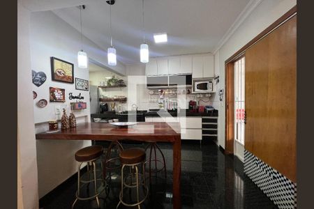 Cozinha de casa à venda com 3 quartos, 150m² em Cabral, Contagem