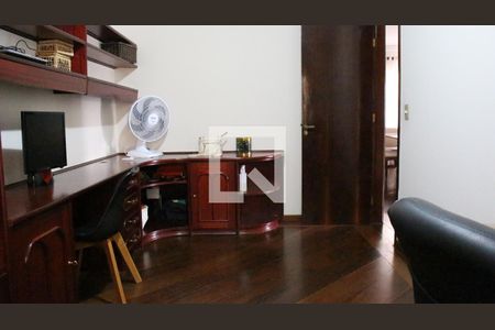 Casa para alugar com 500m², 4 quartos e 6 vagasEscritório