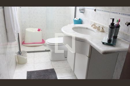 Casa para alugar com 500m², 4 quartos e 6 vagasBanheiro da Suíte 3