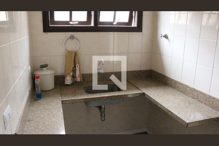 Casa para alugar com 500m², 4 quartos e 6 vagasEdícula - Cozinha